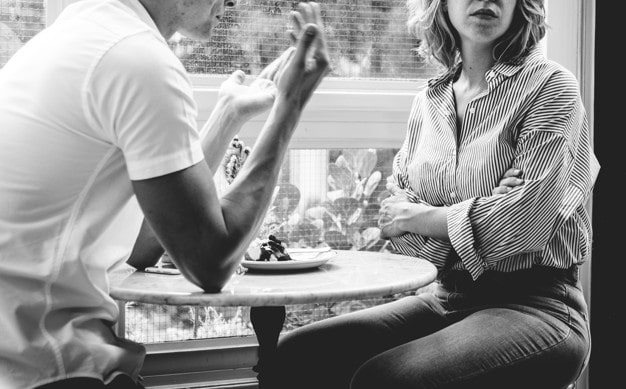Identificar riesgos de violencia contra la mujer una guía práctica Identificar riesgos de violencia contra la mujer una guía práctica